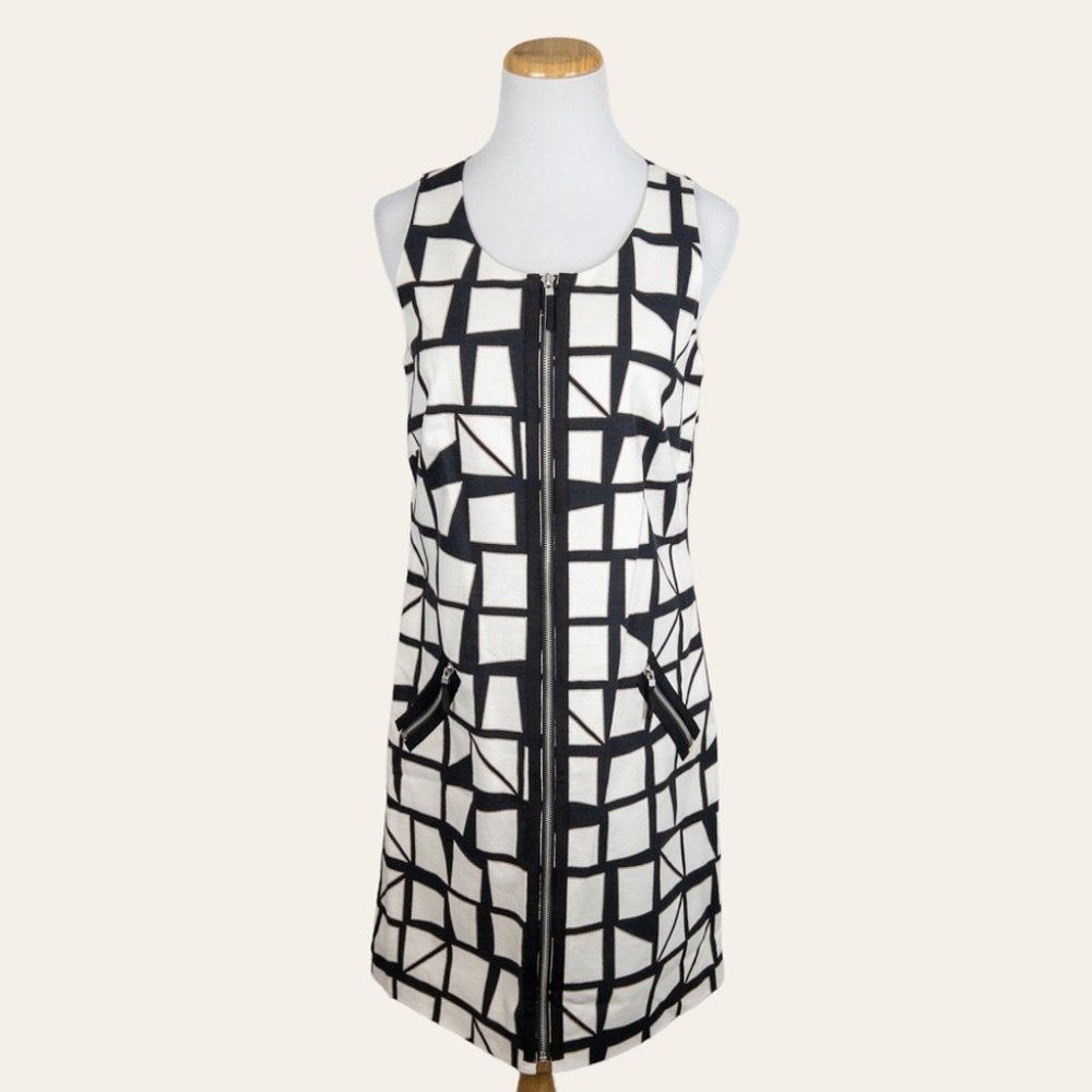 Laundry by Shelli Segal Black and White Geometric Print Shift Dress - Size 10
